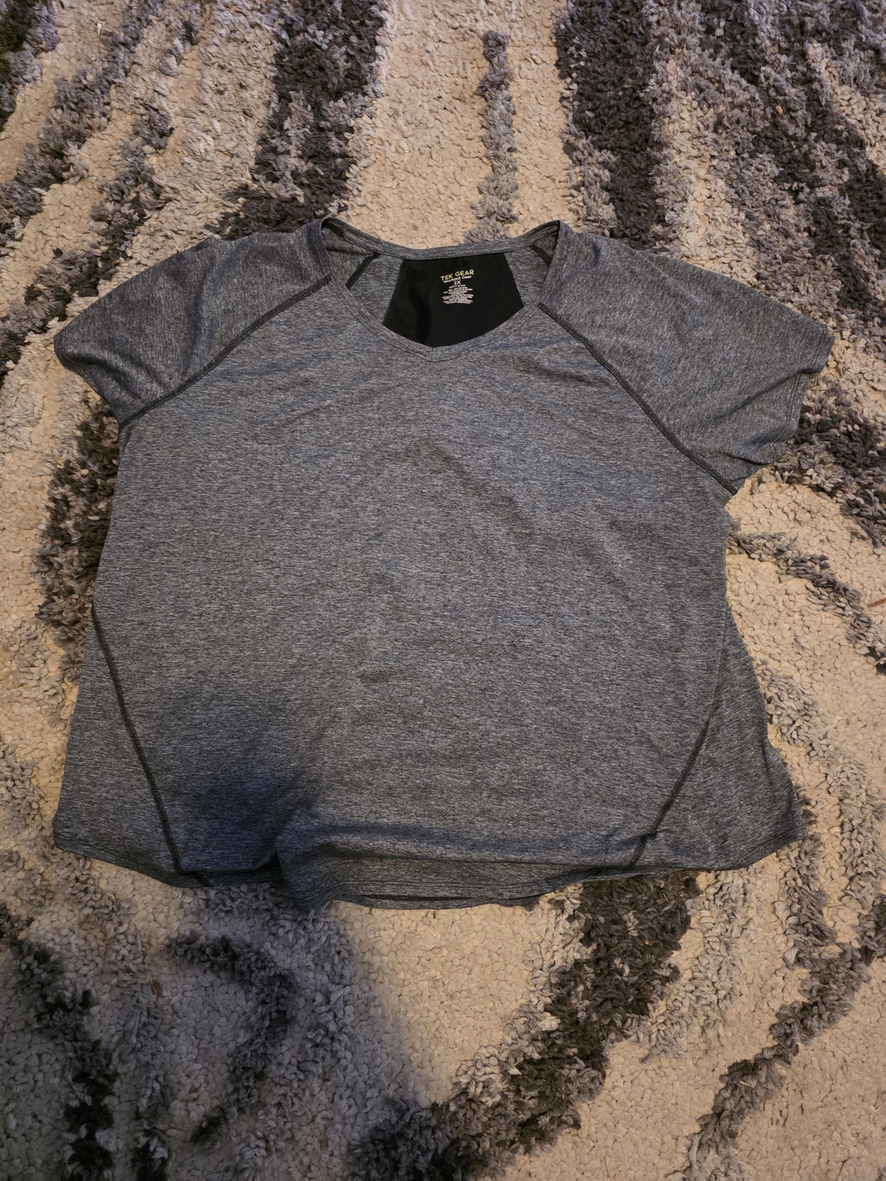 tek gear Women's Heather Gray Short Sleeve Performance Tee